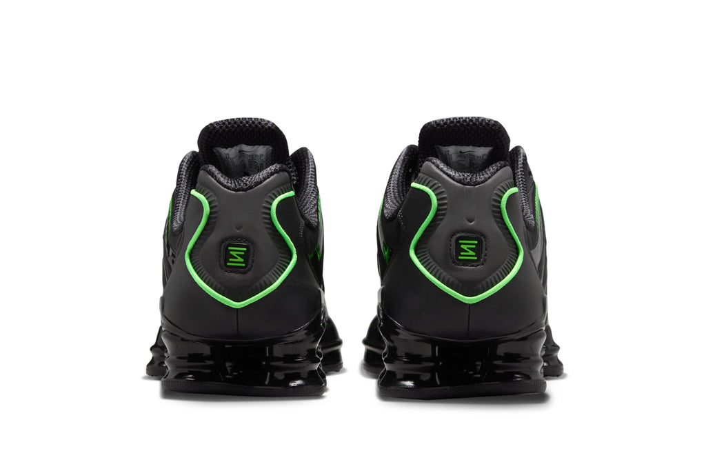 NIKE SHOX TL BLACK NEON