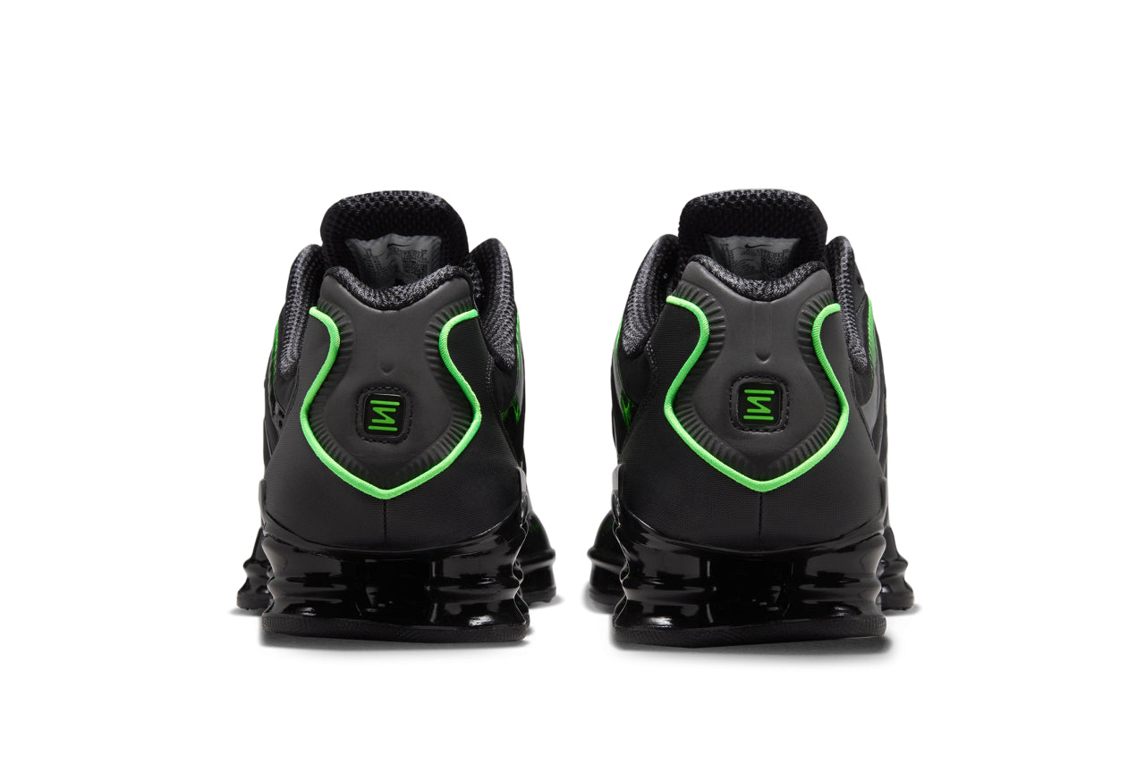 NIKE SHOX TL BLACK NEON