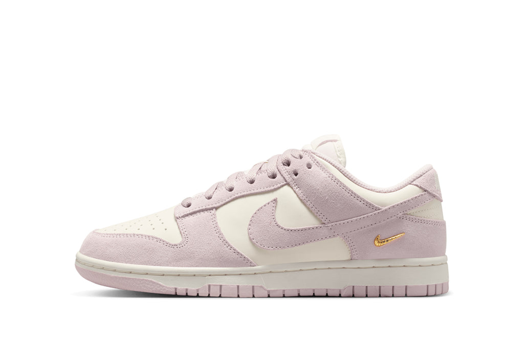 NIKE WOMAN'S DUNK LOW PEARL PINK