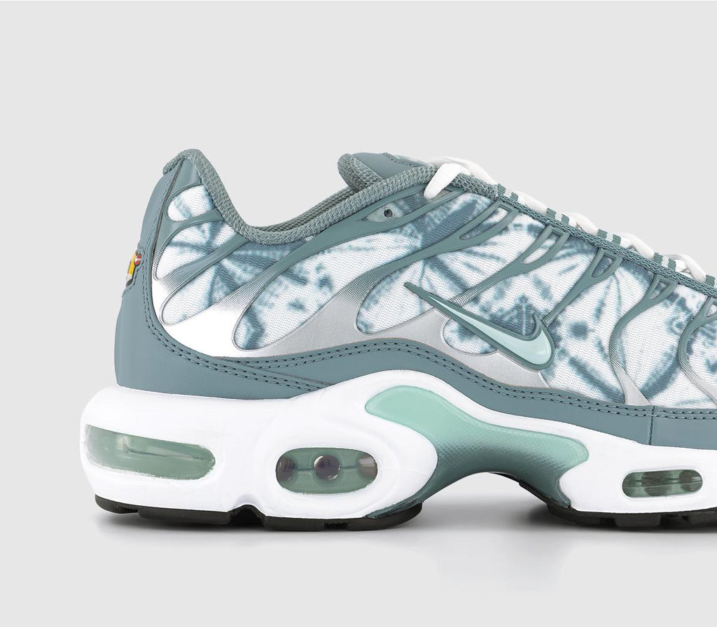 NIKE AIR MAX PLUS TRAINER