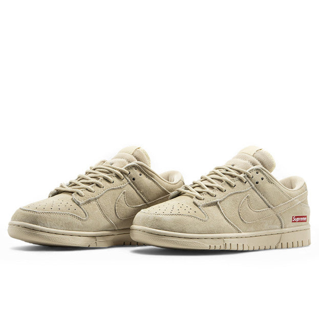 NIKE SB DUNK LOW X SUPREME BEIGE