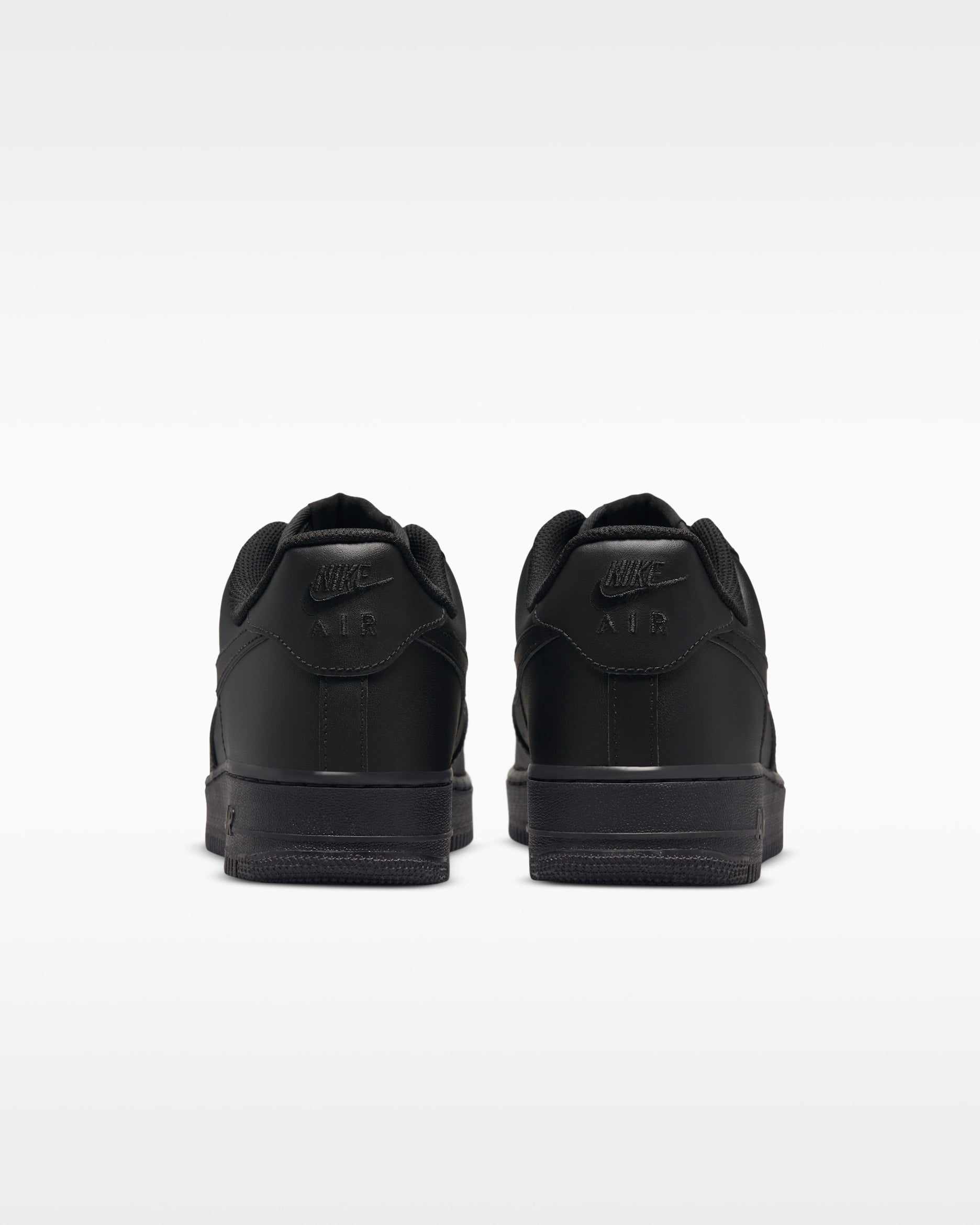 NIKE AIR FORCE 1 LOW BLACK