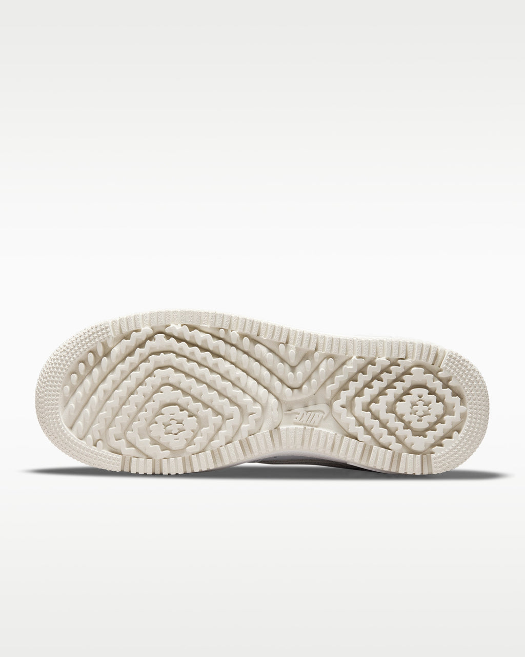 NIKE AIR FORCE 1 LUXE LOW