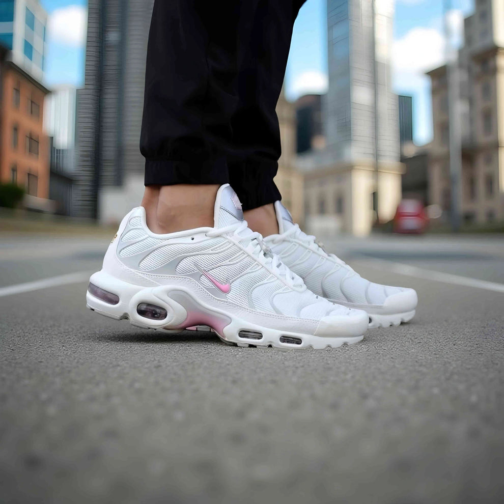 NIKE AIR MAX PLUS WOMAN WHITE/GREY