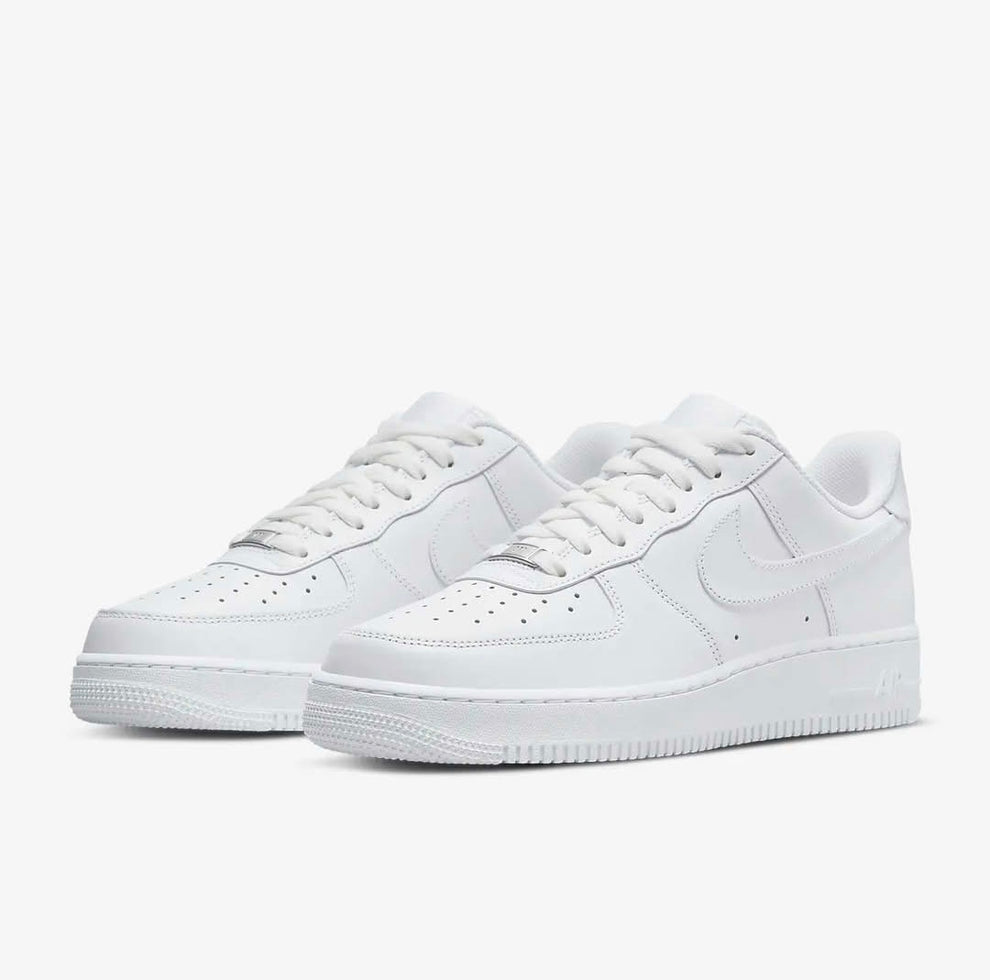 NIKE AIR FORCE 1 LOW WHITE