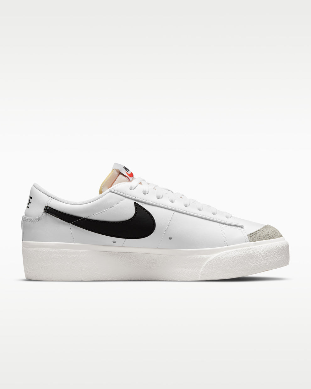 NIKE BLAZER LOW PLATFORM WHITE/BLACK