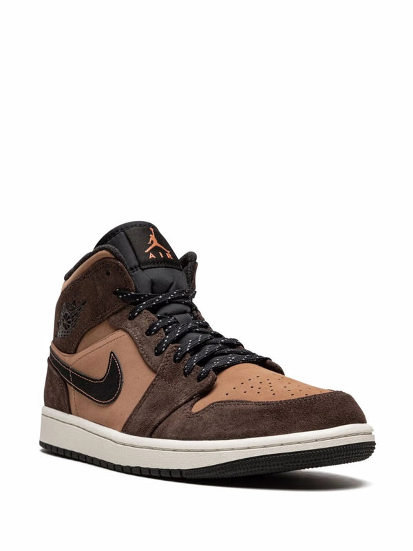 NIKE AIR JORDAN 1 RETRO MID BROWN