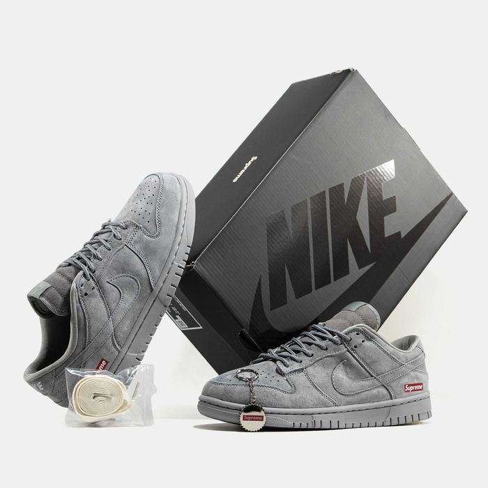 NIKE SB DUNK LOW X SUPREME GREY